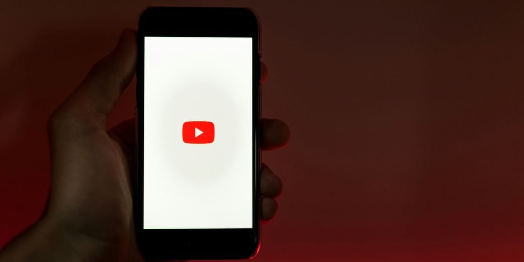 Youtube in smartphone